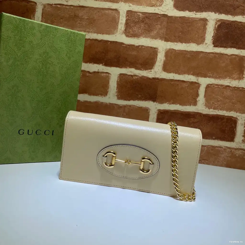 First bag ru Wallet Gucci Chain 0608